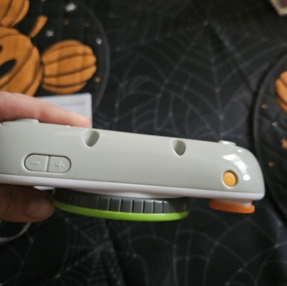 LeapFrog Leapster Ultra Handheld With Case - Picture 7 of 11